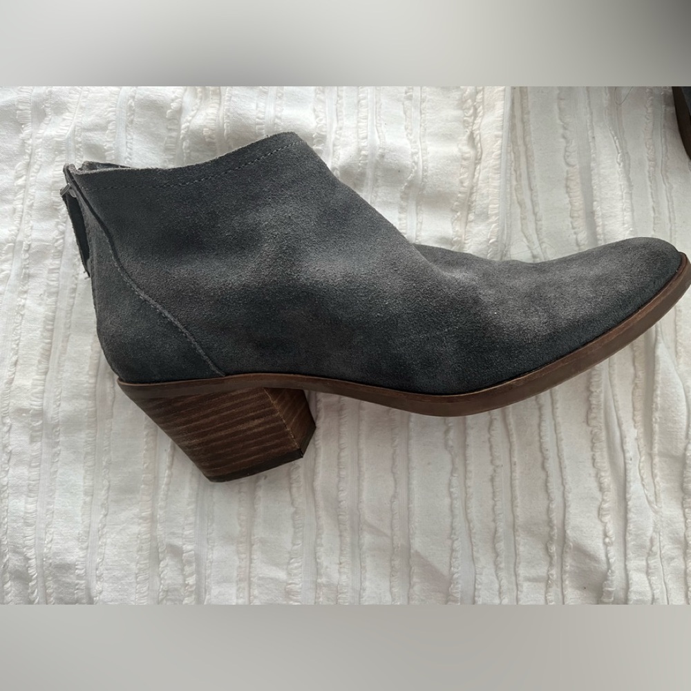 Dolce Vita booties